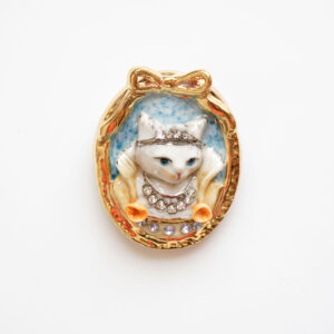 Empress Buttercup Cat Cameo Brooch