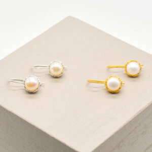 Pearl Drop Earrings With Lock