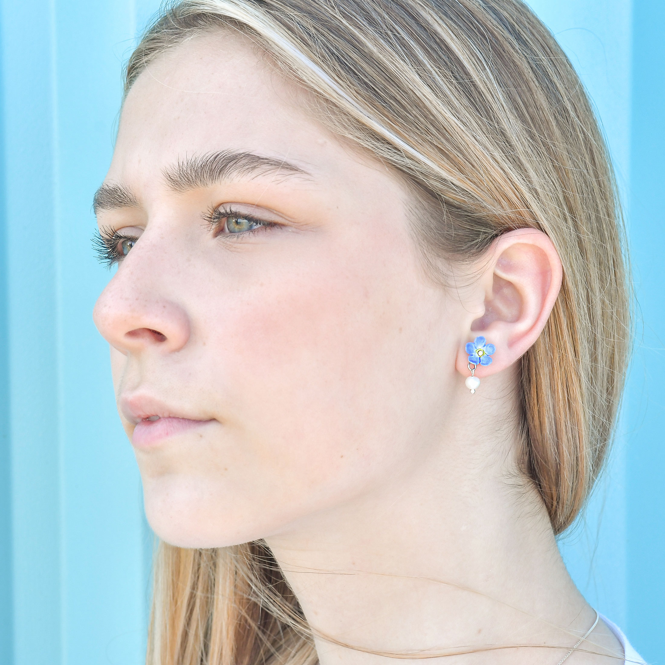 Porcelain Blue Forget Me Not Pearl Drop Earring - Image 8